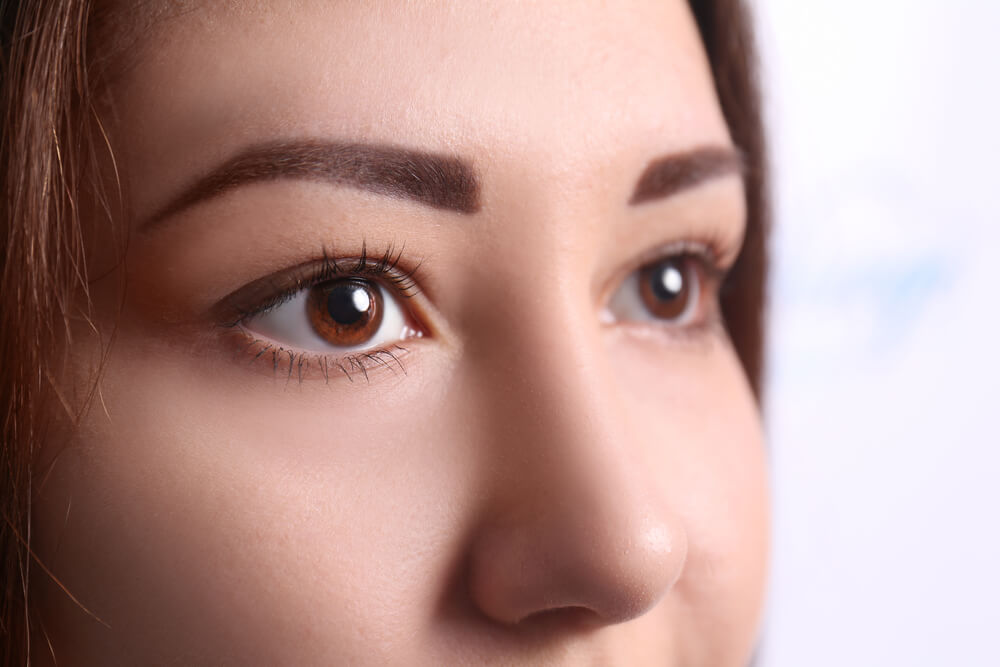 Eyebrow lamination results close up